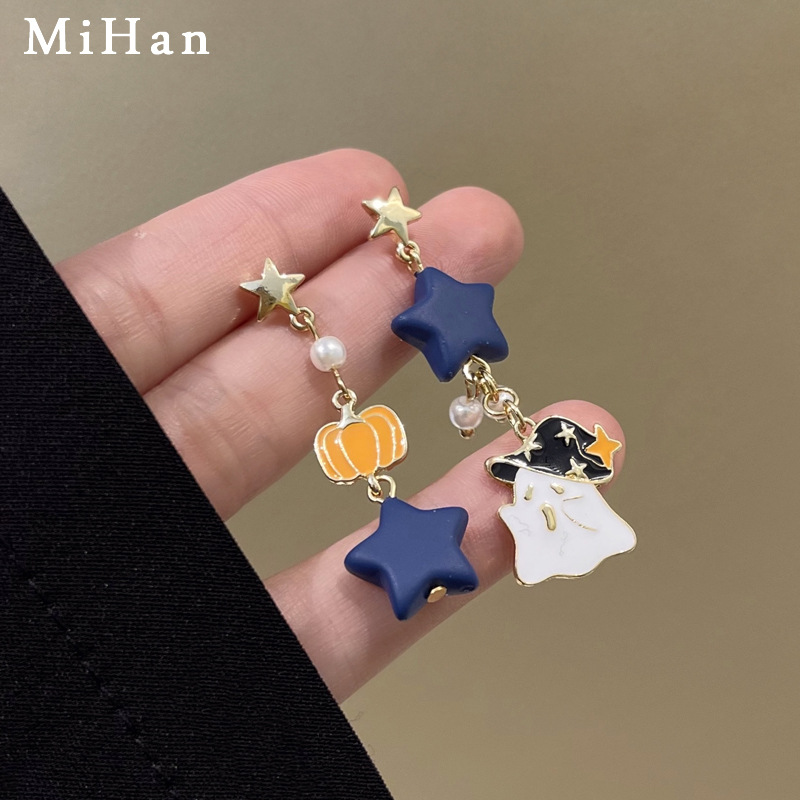 Original design ghost ear studs contrast asymmetric star pumpkin earrings 6259