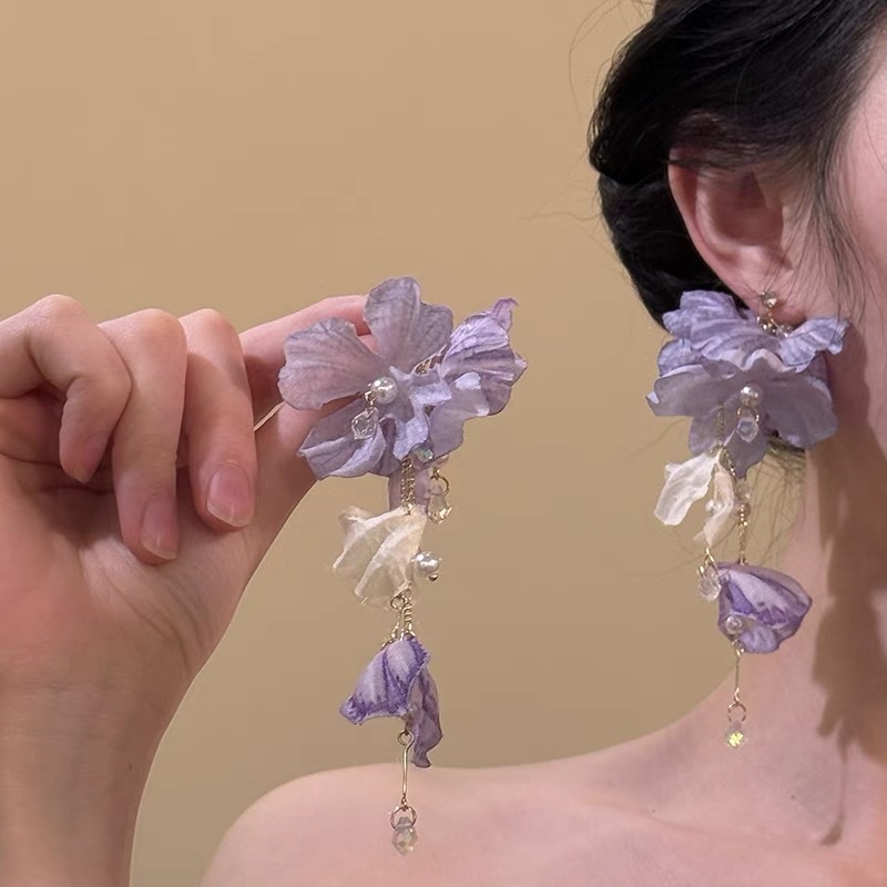 Spring Letter forest sweet bead flower earrings 2025 new ear accessories women ear studs