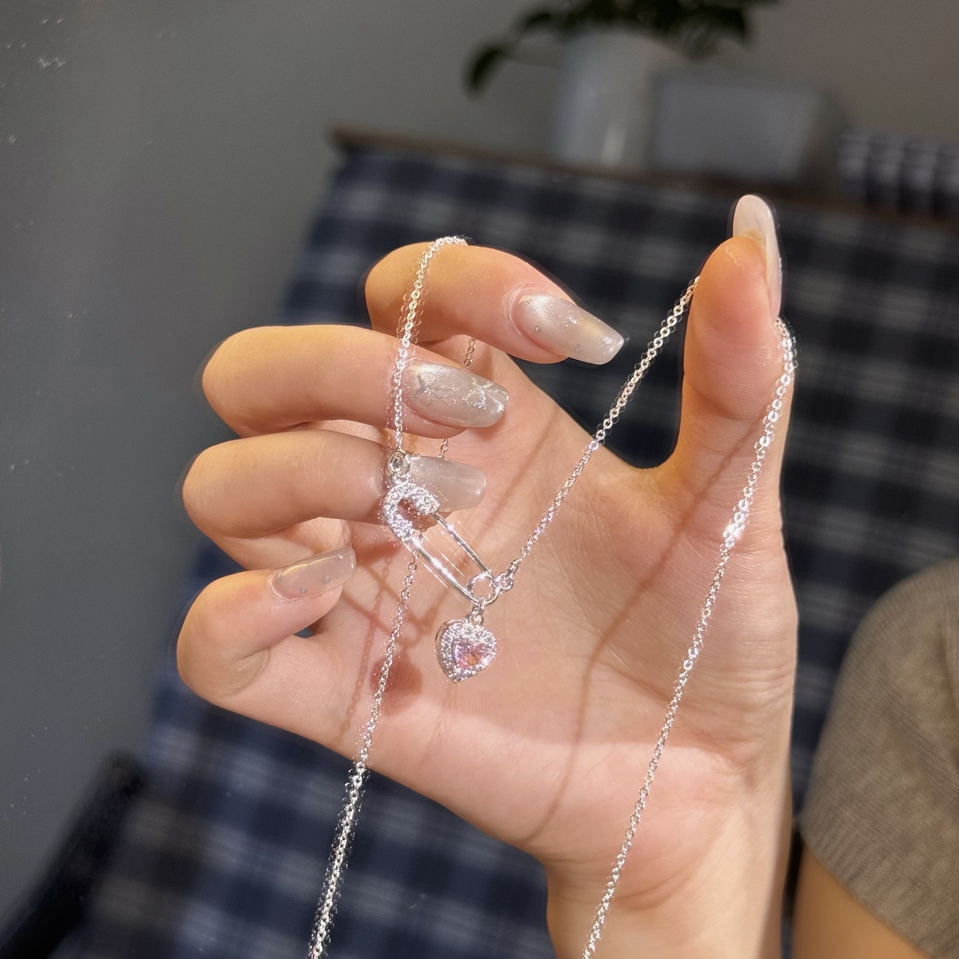 Heart Zirconia Paperclip Necklace for Women Niche Runaway Princess Niche Collarbone Chain Necklace for Women