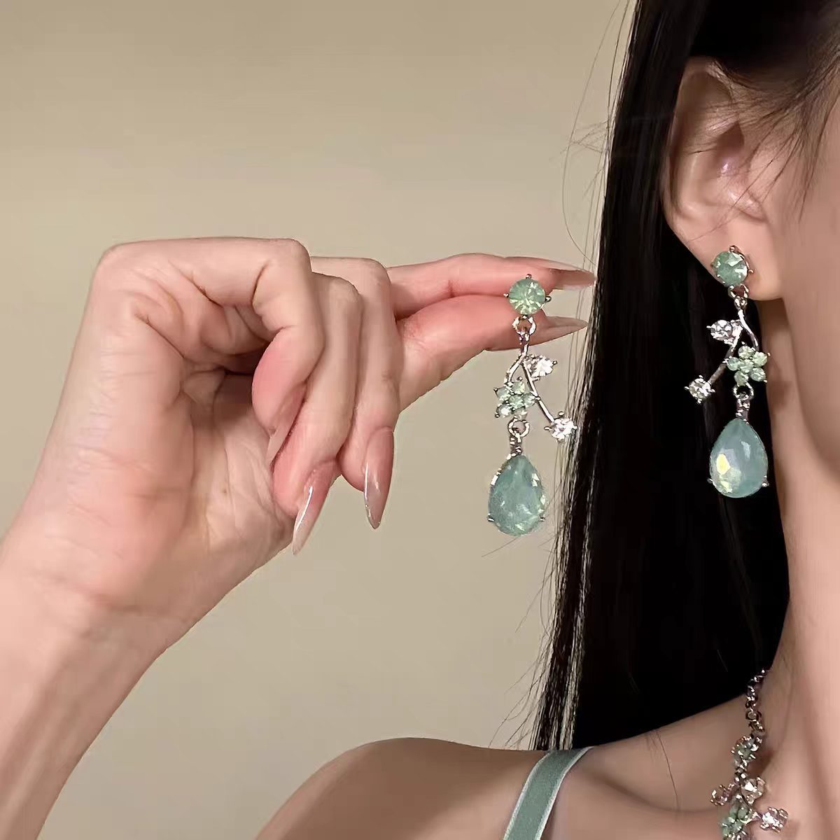 Vintage Flower Earrings Necklace Set Court Style Necklace