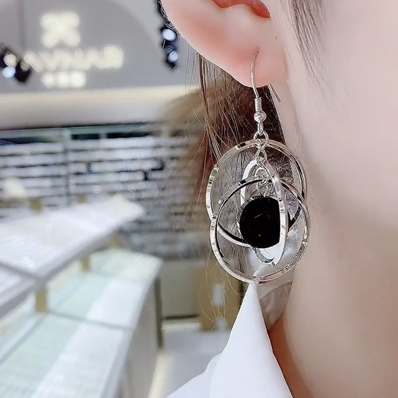 Loop Ear Drops Exaggerated Earrings 2024 New Rotating Hoop Ear Accessories