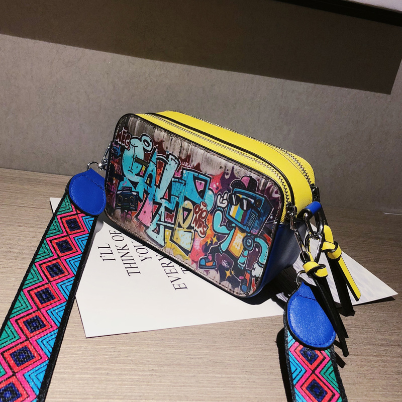 Texture Bag Crossbody 2026 New Graffiti Wide Strap Small Square Bag Single Shoulder Camera Bag