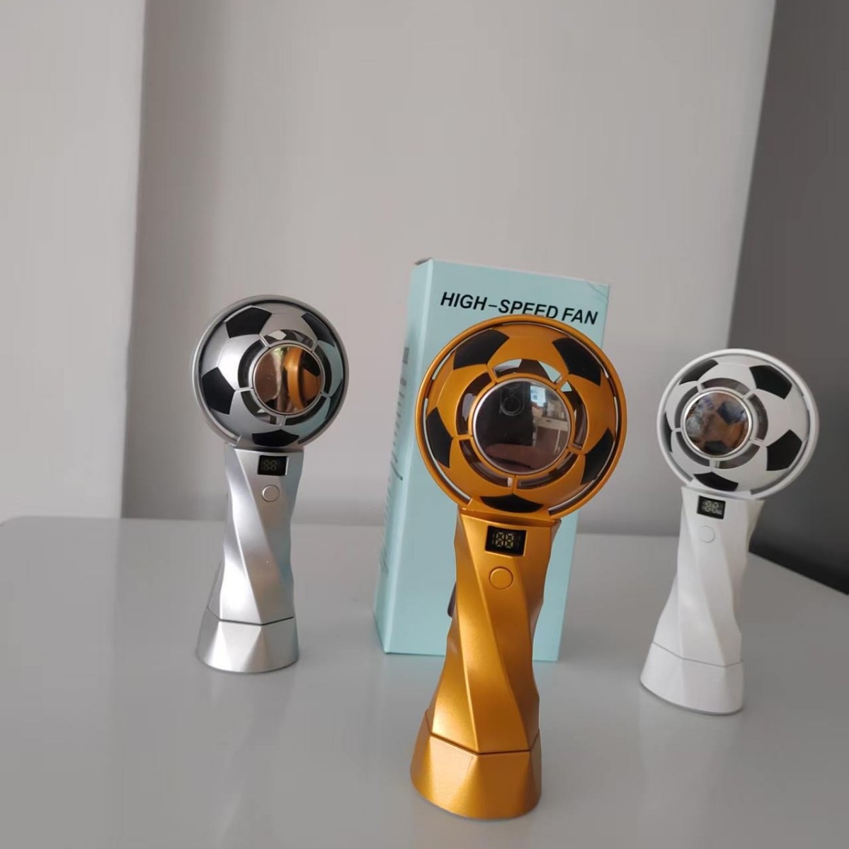 2026 Football Handheld Fan Cooling Turbo Portable Wearable Neck High-Speed Cold Compress Charging Fan