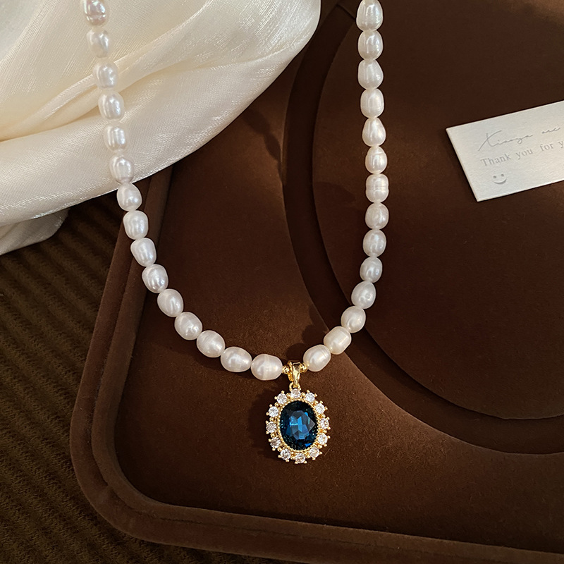 8mm large-size natural seedless freshwater pearl necklace for women, designer horseshoe clasp, collarbone chain, neck chain