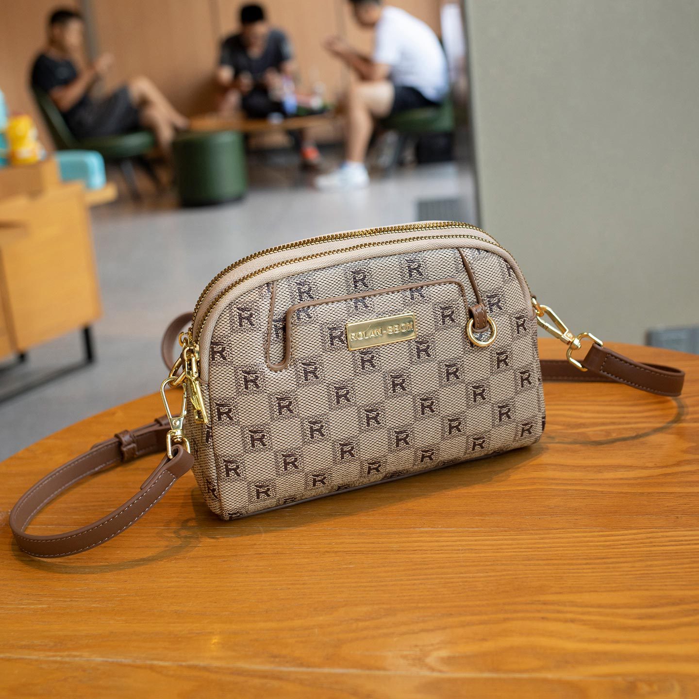 New checkerboard women's bag 2026 women's crossbody bag live streaming print texture bag
