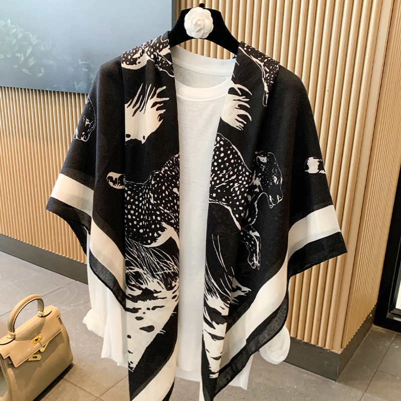 Small plaid linen scarf for women, summer thin sunscreen large square scarf, air-conditioned room outer layer shawl scarf