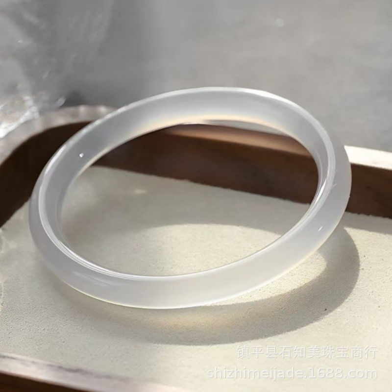 Natural Agate Chalcedony Bracelet Round Bar Girl White Moonlight Lychee Jelly 8mm Jade Bracelet Glass Color