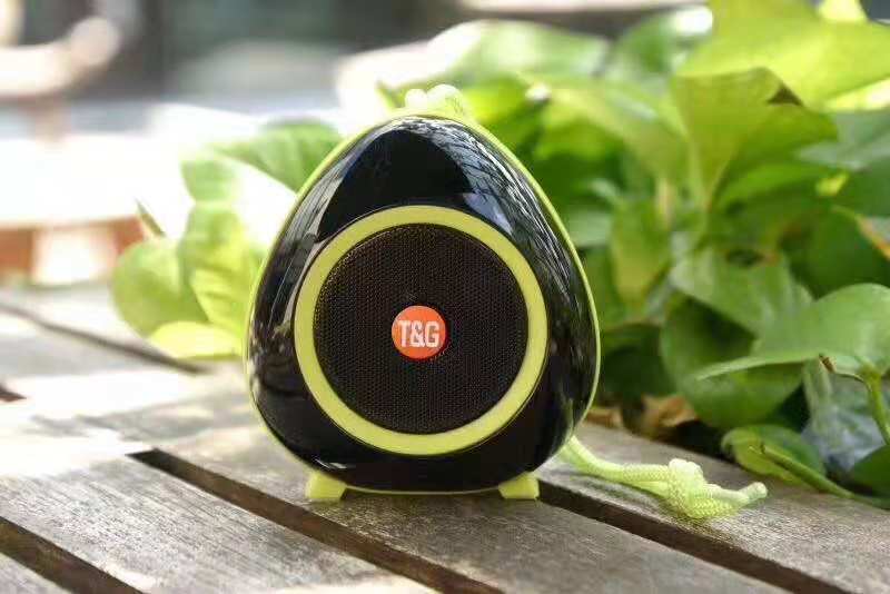 Small Mini Outdoor Portable Handheld Phone Speaker Wireless Bluetooth Subwoofer Audio with Metal Diaphragm