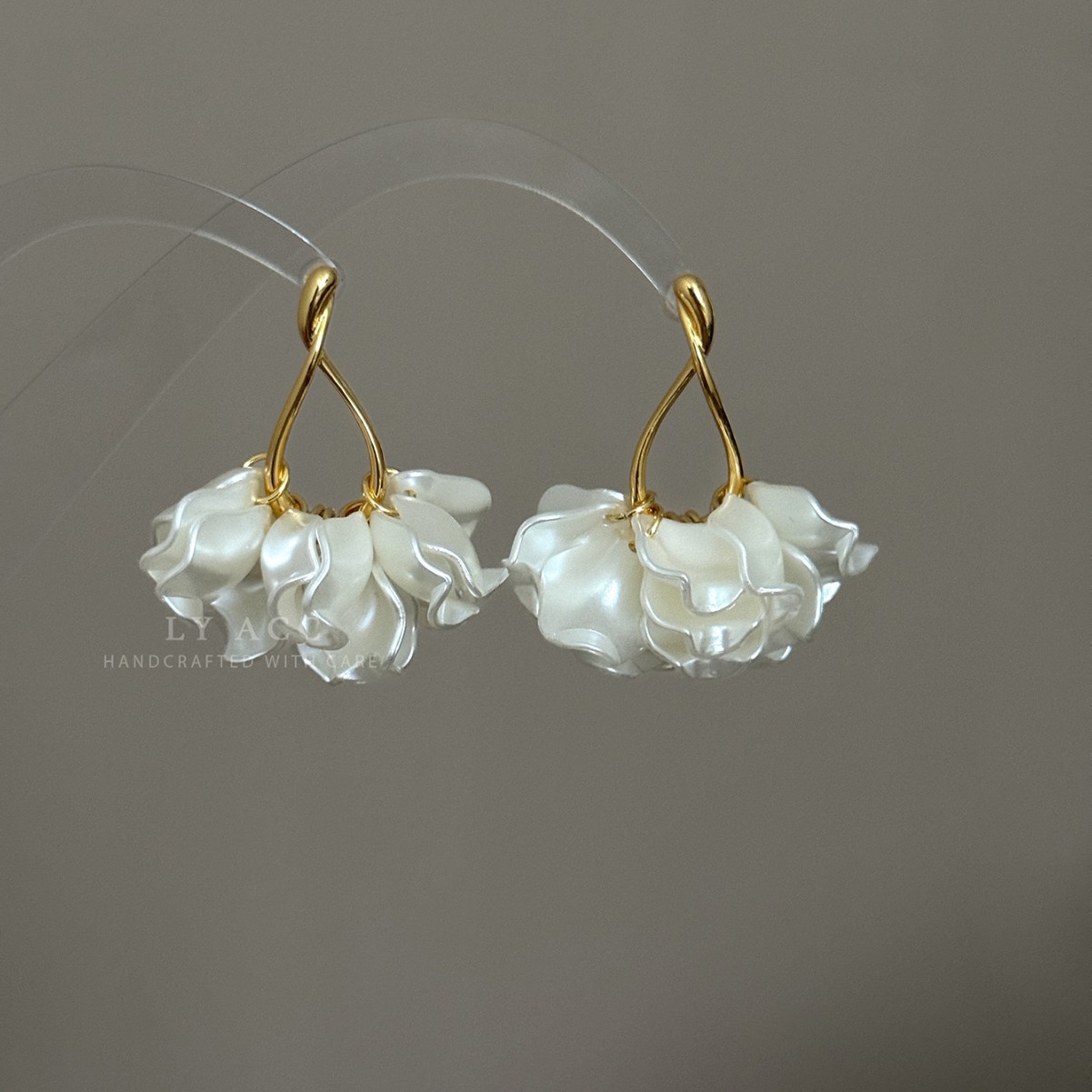 Multi-Layer Three-Dimensional Petal Stud Earrings Simple Elegant Natural Soft Daily Earrings