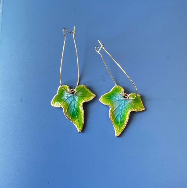 New Green Maple Leaf Earrings Simple Earrings