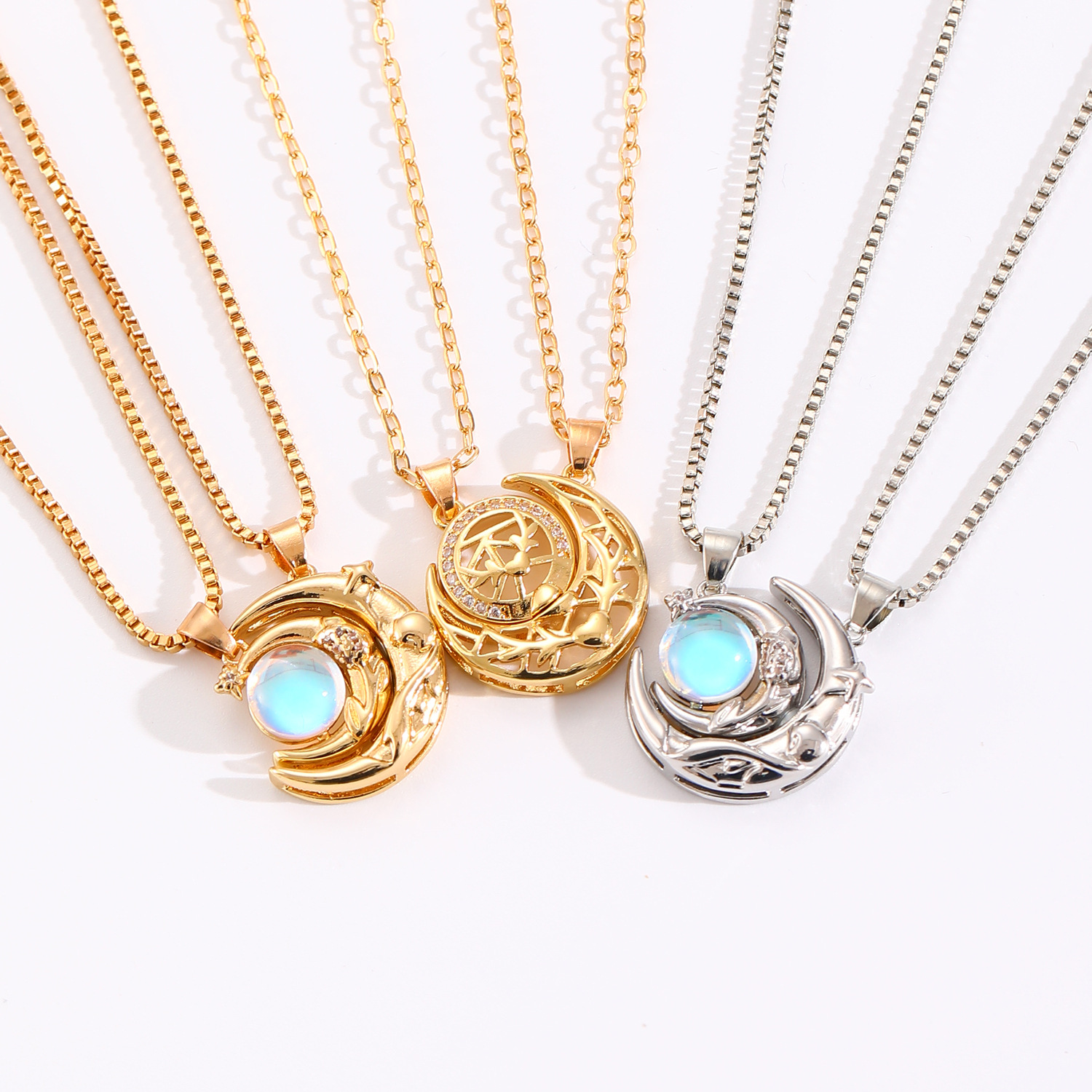 New Moon Sun Couple Necklace Magnetic Sun Moon Collarbone Chain Valentine's Day Gift for Men and Women