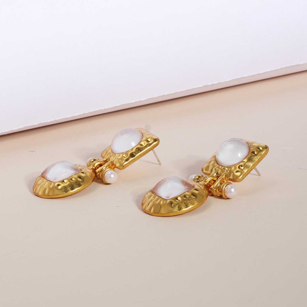 Wind Accessories Metal Texture Colorful Abalone Shell Stud Earrings Women