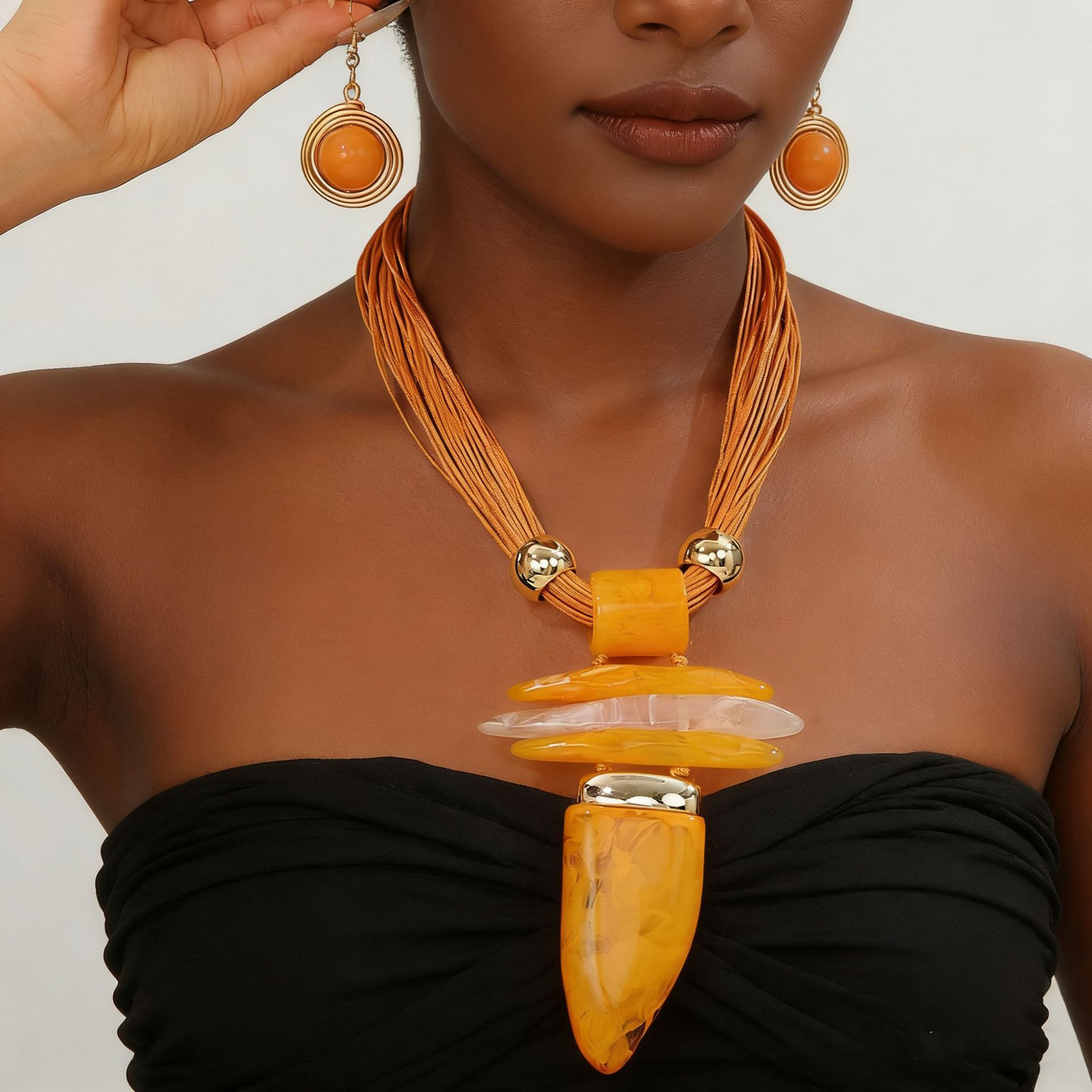 Resin horn pendant necklace and earring set exaggerated accessories necklaces