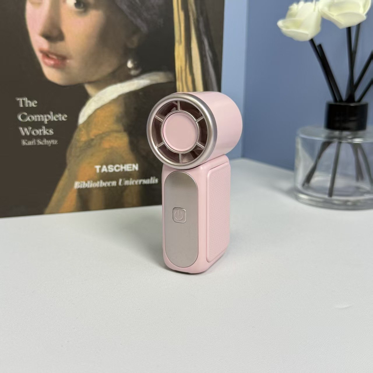 x688 high-speed mini handheld fan USB rechargeable battery life turbo violent portable outdoor small fan
