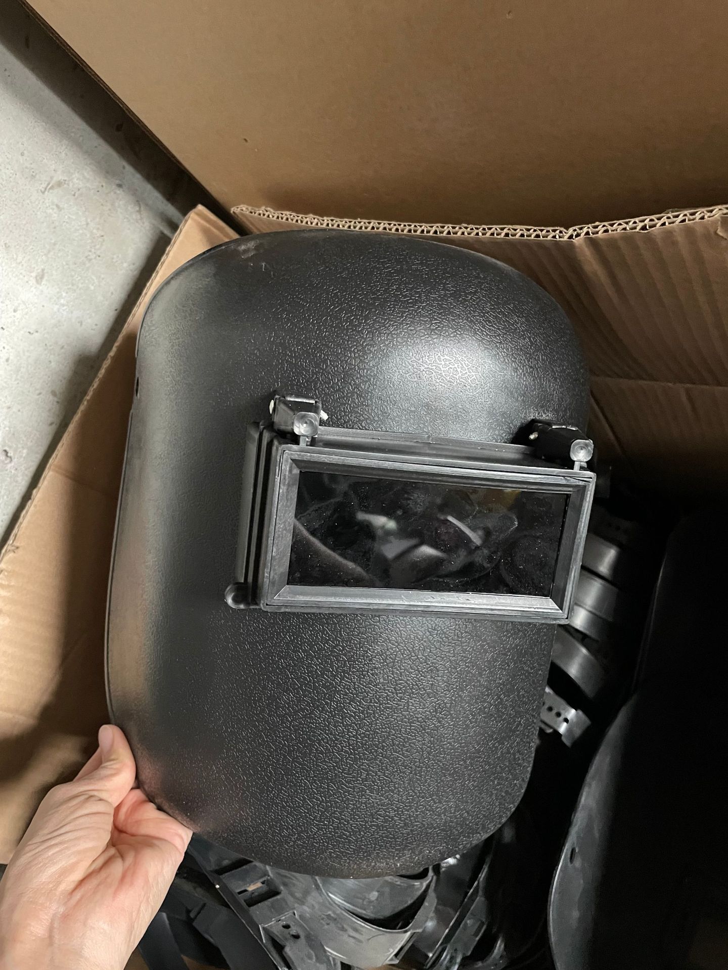 Head-mounted welding helmet argon arc welding safety protection welder face shield anti-impact face burning desktop welding face shield