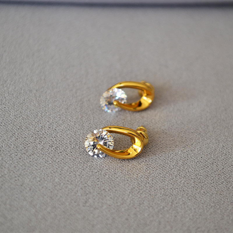 Japanese-Korean simple delicate small shiny zirconium 925 silver pin ear studs ear accessories daily commuting