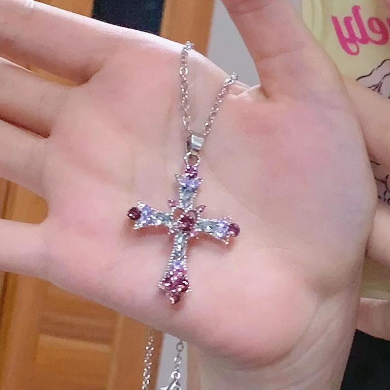 Sweet Cool Style Cross Necklace for Women Heavy Craft Zirconia Gothic Y2K Design Collarbone Chain