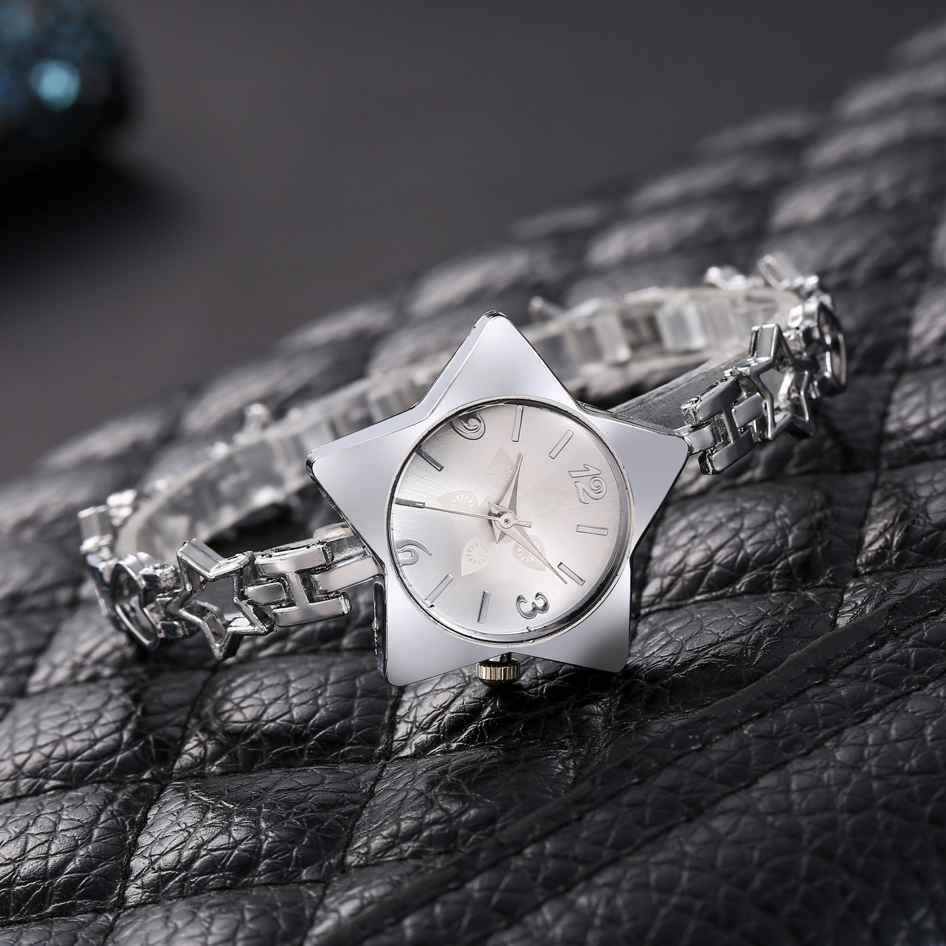 New watch five-pointed star bracelet women's watch ladies' watch
