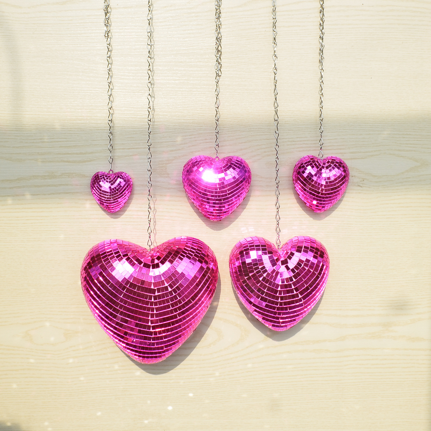 Love Heart Disco Ball Mirror Disco Ball Heart Reflective Atmosphere Decoration Party Pendant with Chain