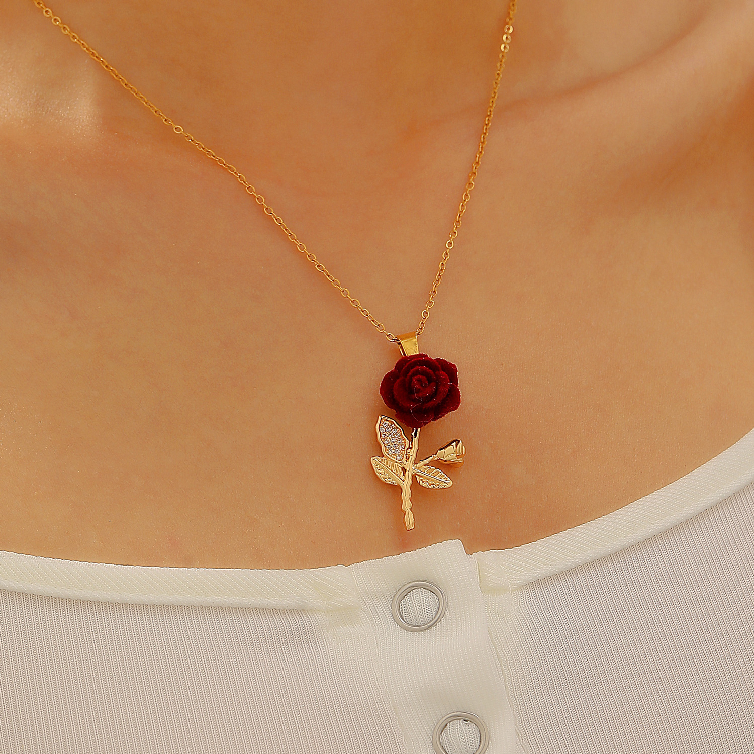 Love Rose Flower Necklace Women Gothic Winding Flower Heart Collarbone Chain Valentine's Day