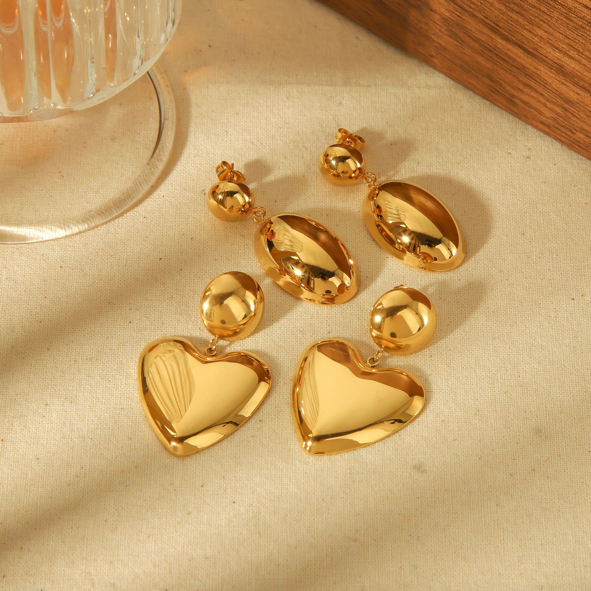 Design 18K Gold Heart Oval Earrings Women Stainless Steel Earrings