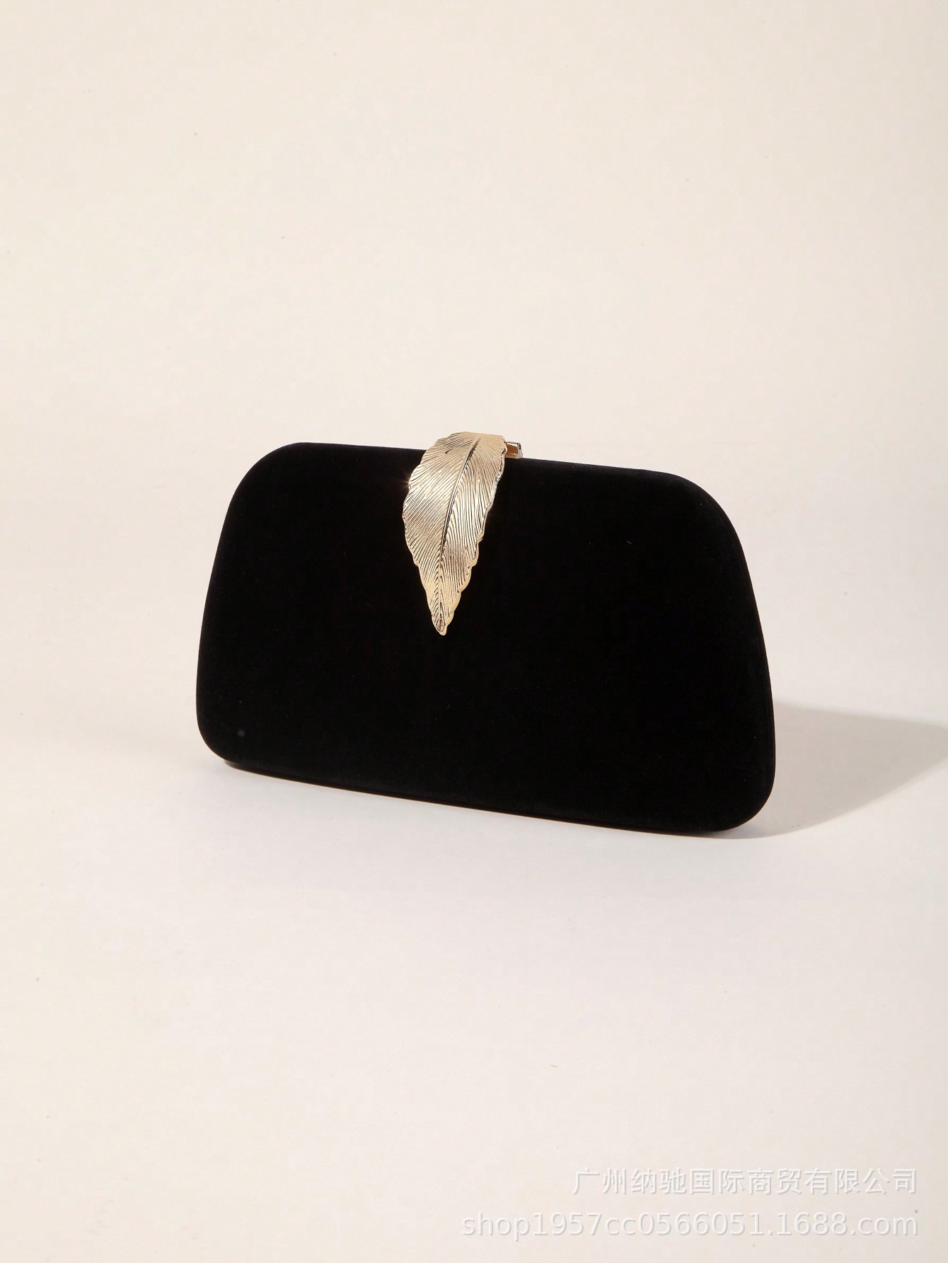Party metal leaf evening bag plush clutch evening bag Japanese quality Japan