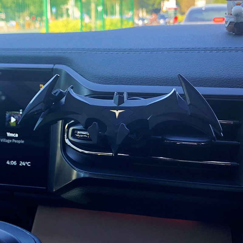 Batman Gravity Car Phone Holder Cartoon Air Vent Navigation Support Universal Phone Holder