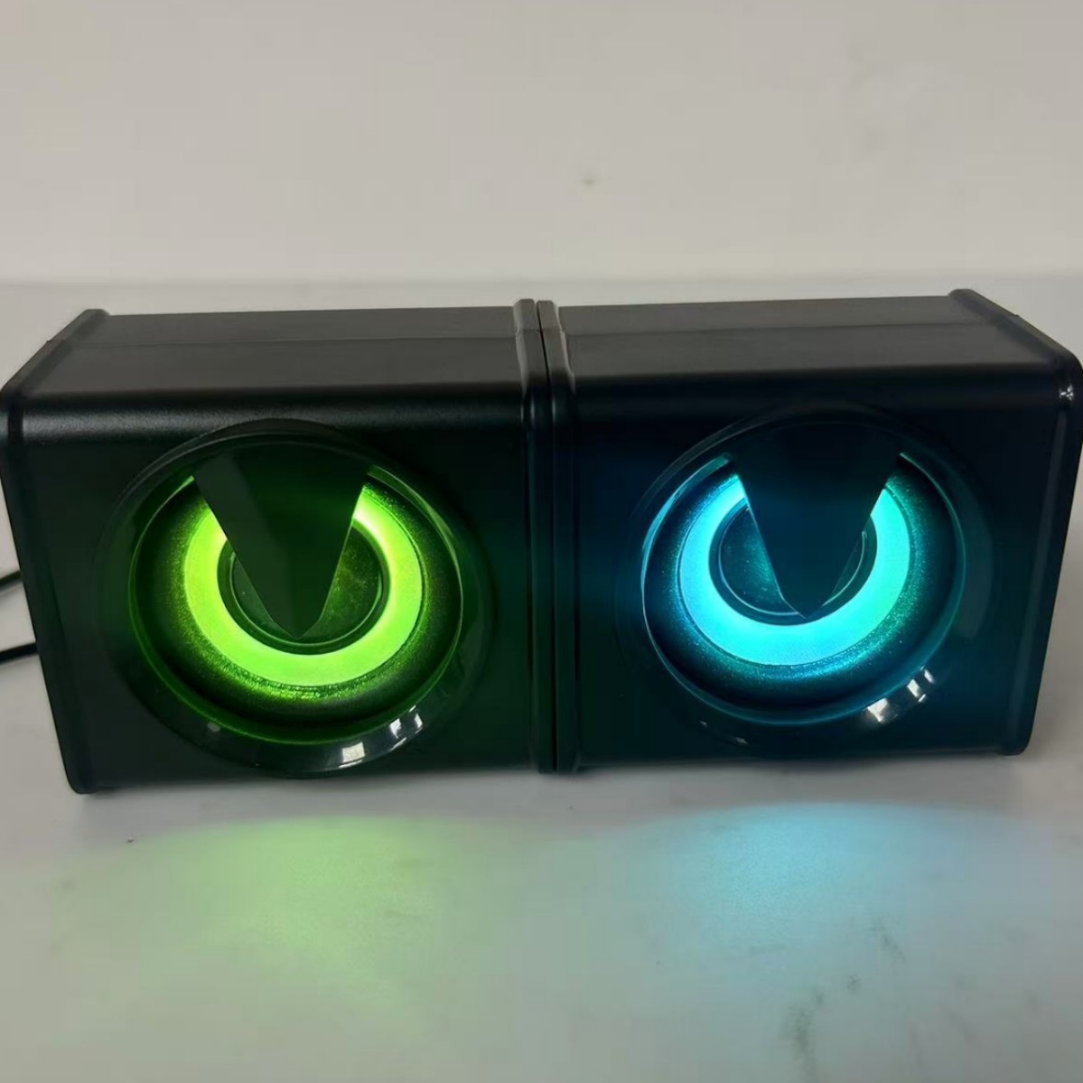 New RGB Light Speaker Desktop Home Computer Notebook Multimedia Wired Subwoofer Speaker