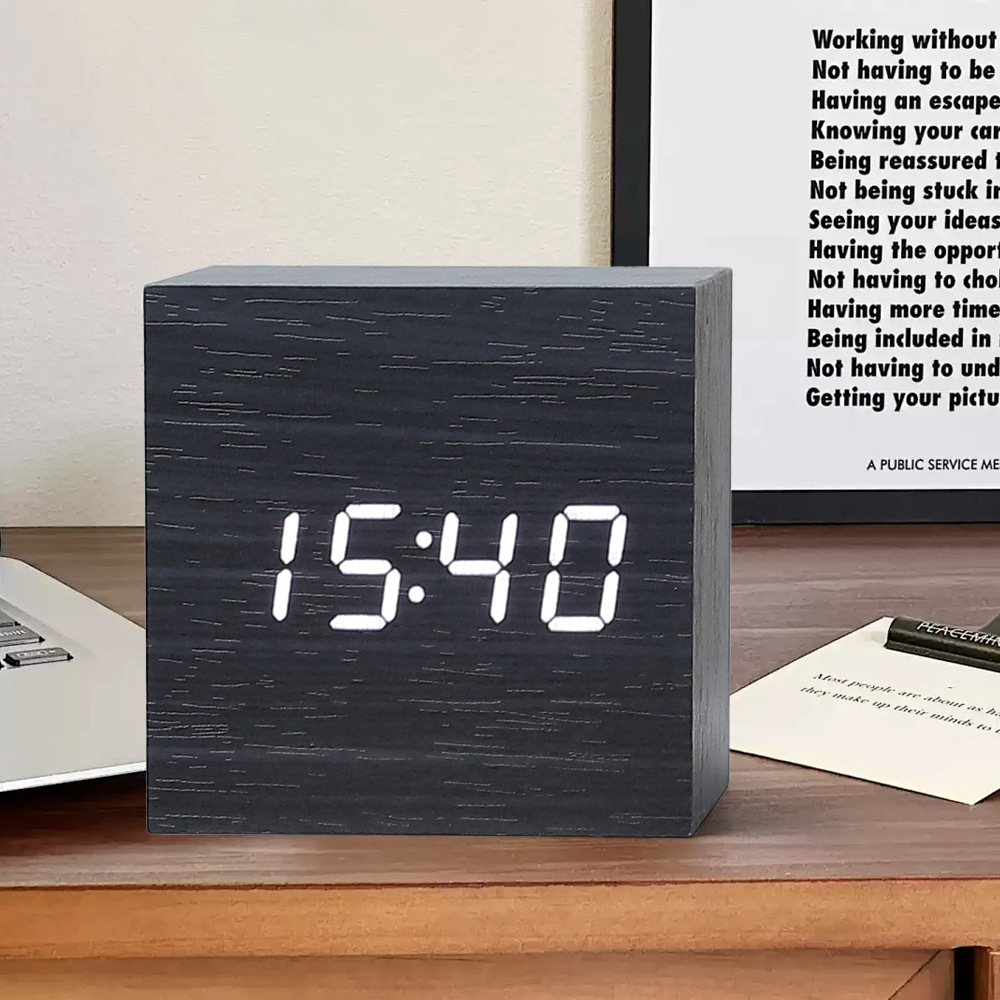 Best Selling LED Wooden Clock Thermometer Electronic Clock Wooden Student Alarm Clock Digital Voice Control Clock