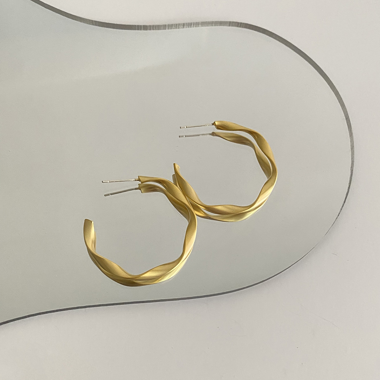 C-shaped circle round face earrings new earring pendant jewelry earring hoop silver needle ear stud