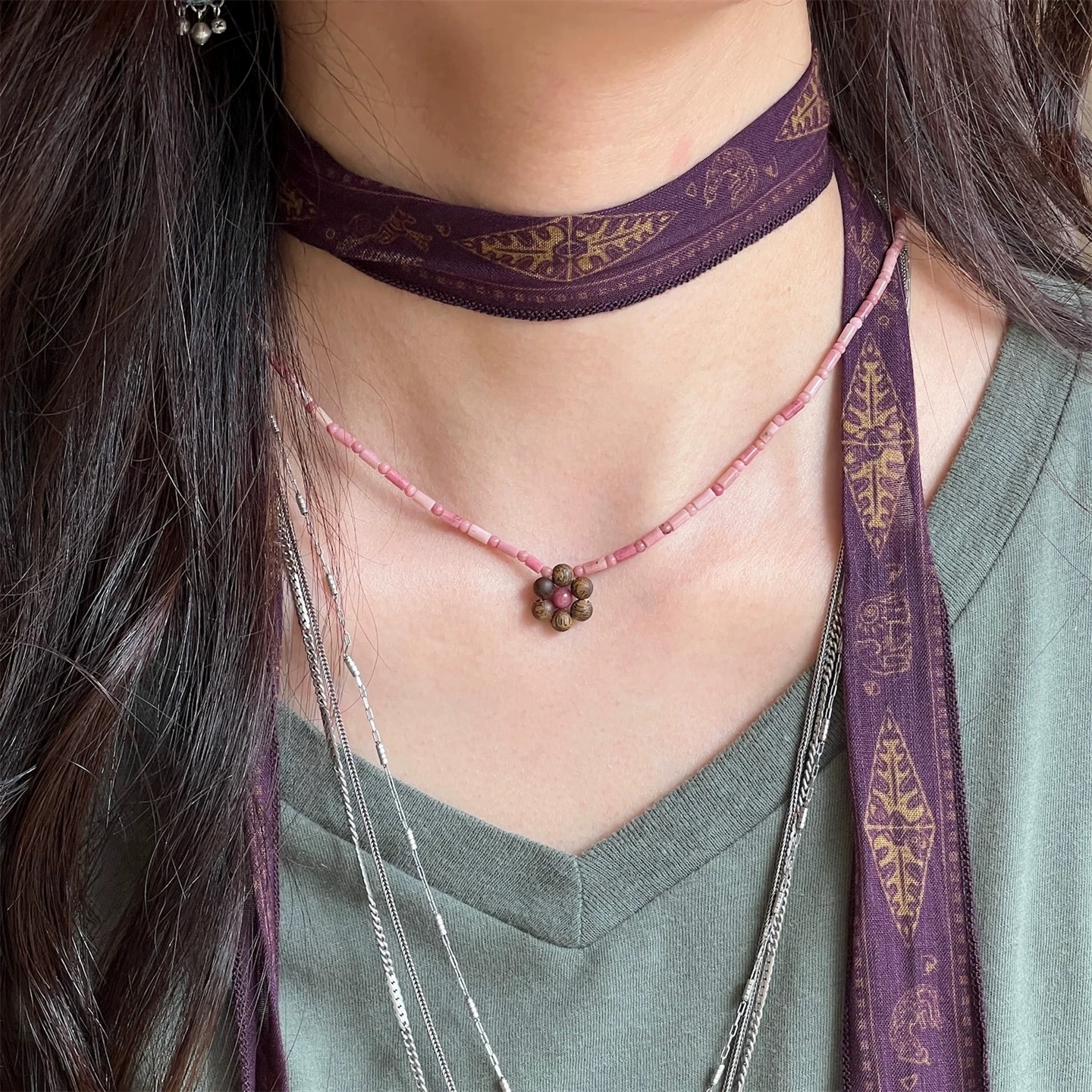 Spring Summer New Natural Agarwood Rhodochrosite Cherry Blossom Small Flower Pendant Choker Chain Sweater Chain