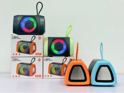 W991 Portable Bluetooth Speaker Small Steel Outdoor High Power Heavy Bass Home Small Mini Plug-in Card Speaker
