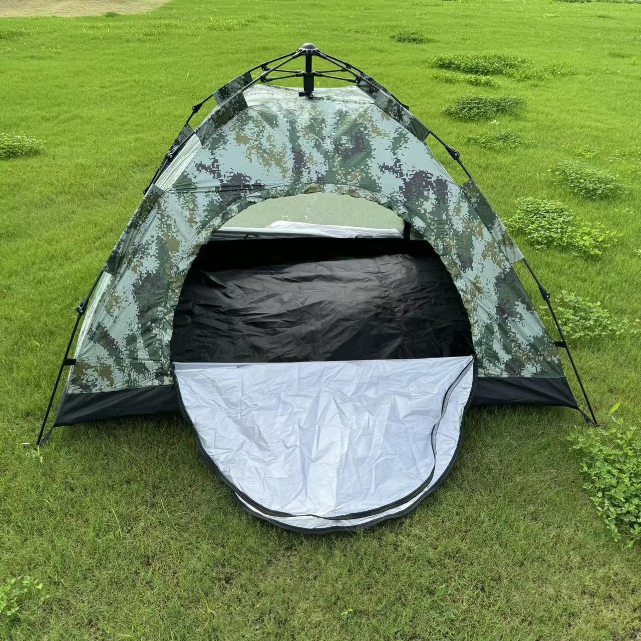 Outdoor tent, automatic portable camping beach tent, double-layer folding quick-open no-setup tent