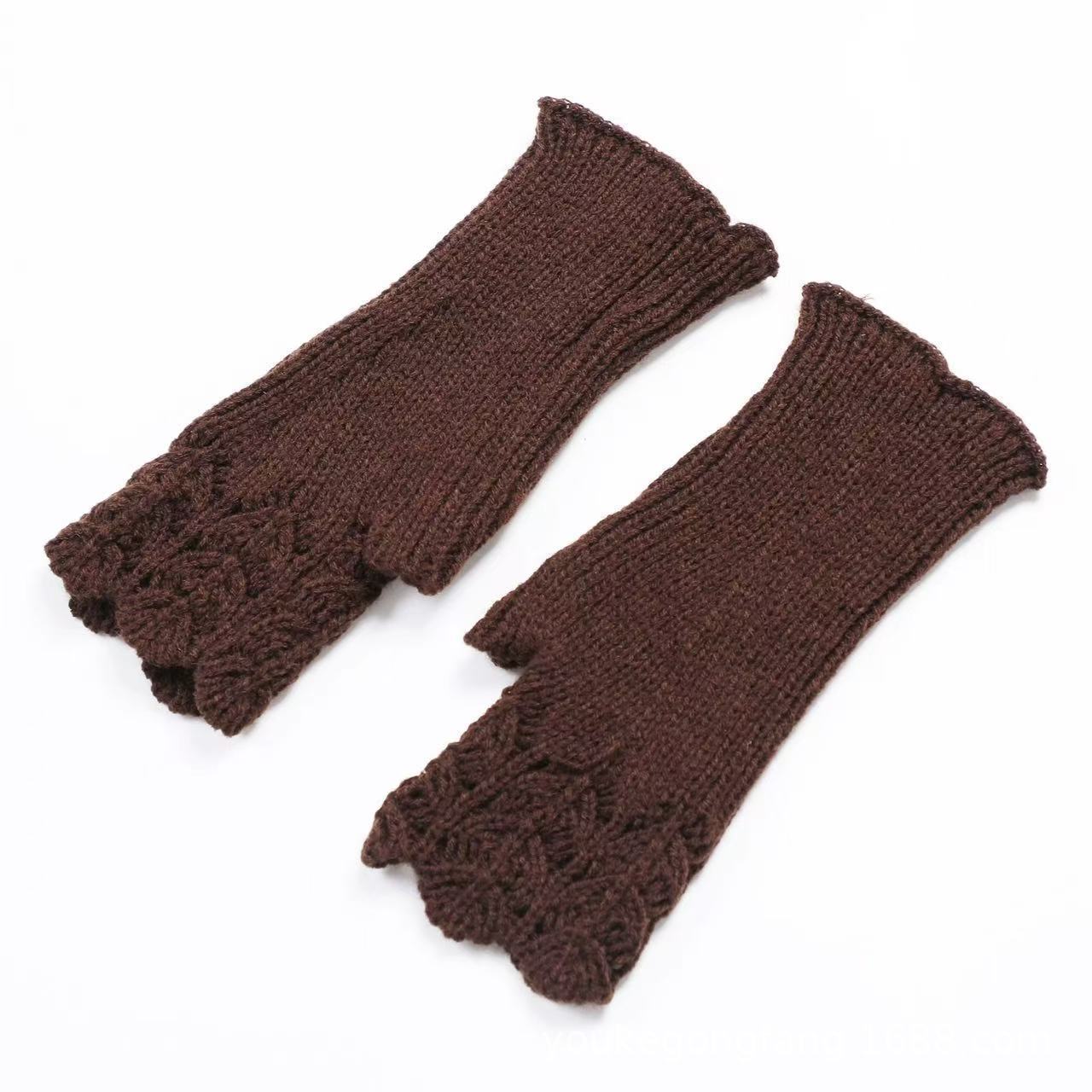Women's Autumn Winter Short Fish Scale Knit Fingerless Warm Wrist Protection Sleeve Cuff Yarn Gloves Hollow Short Gloves