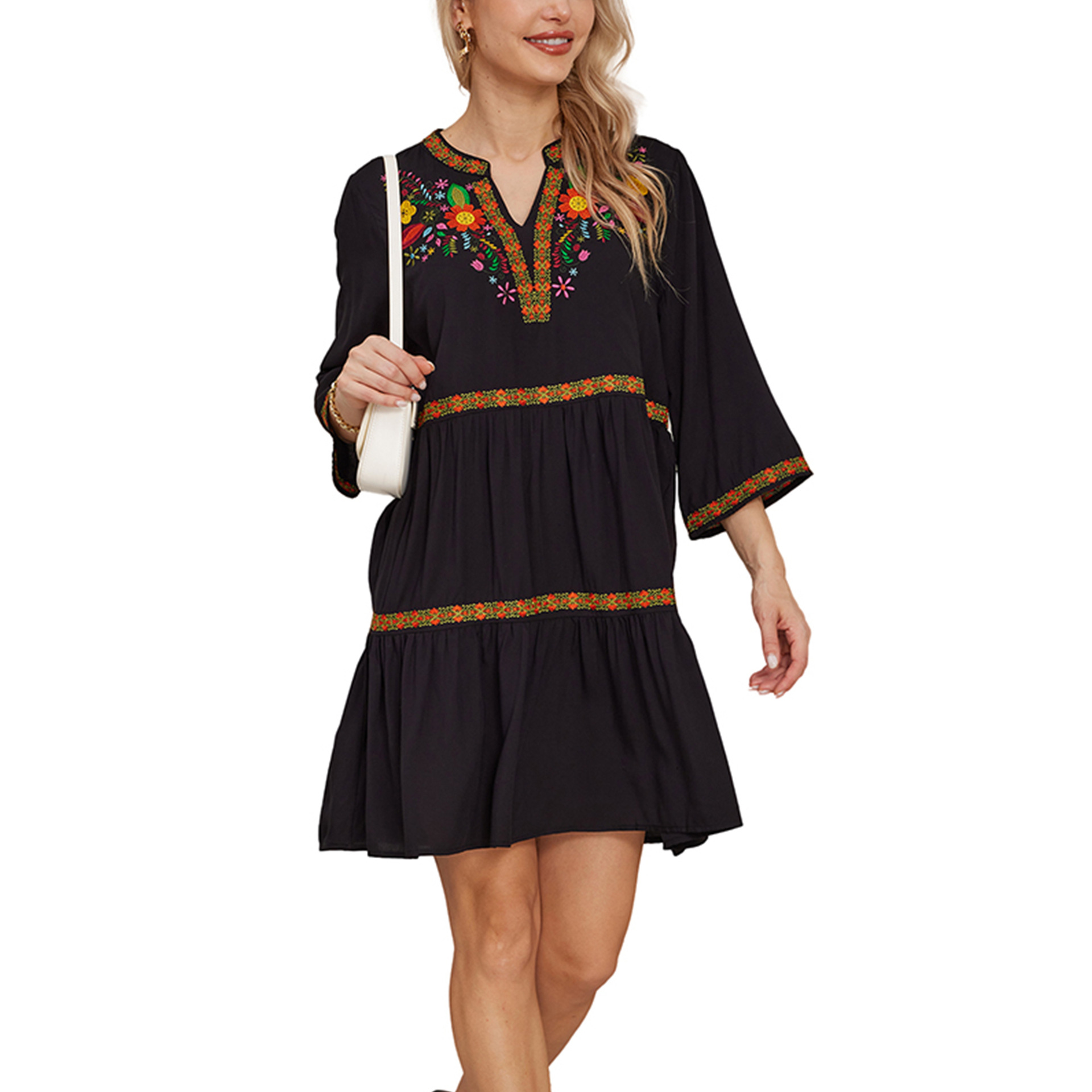 Embroidered casual dress independent station