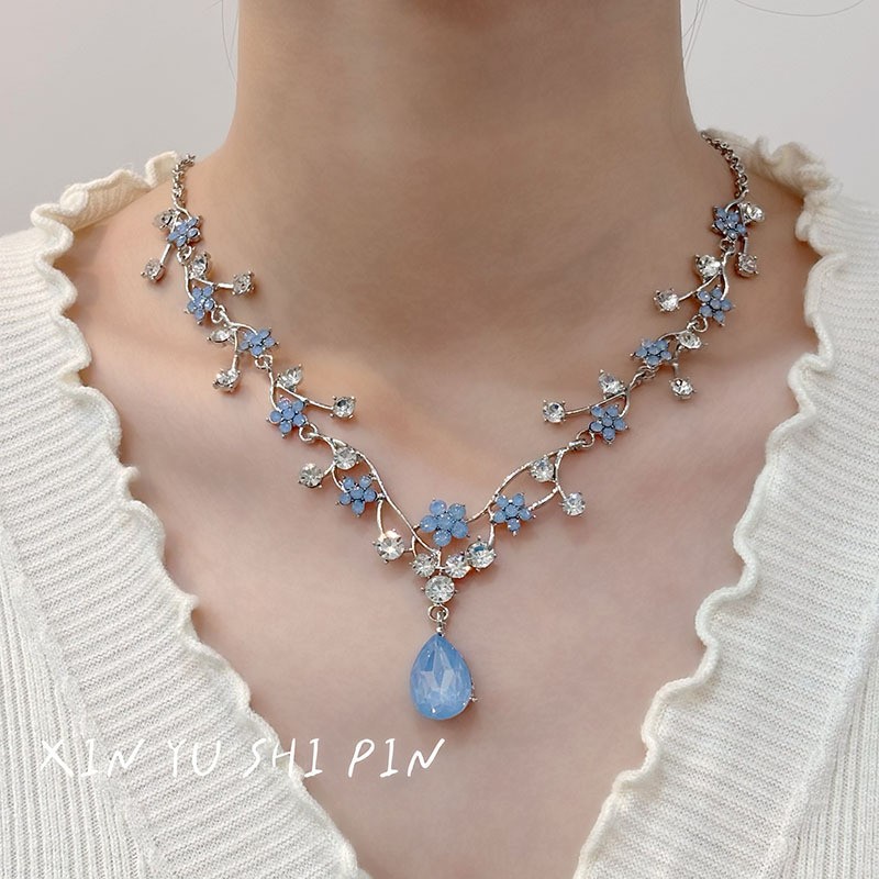 Vintage Flower Earrings Necklace Set Court Style Necklace