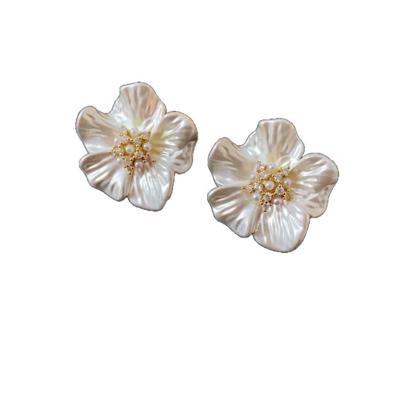 Sweet camellia pearl zircon ear studs women gentle whitening earrings elegant ear accessories