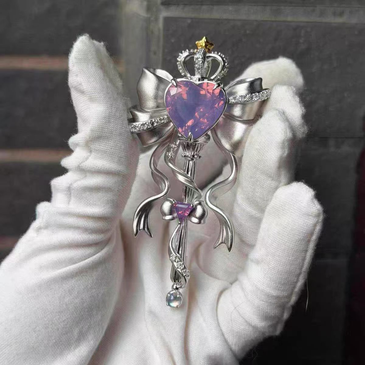 Fairy Girl's Token~Heavy Craft Bow Scepter Brooch Princess Style Vintage Dress Pin for Women