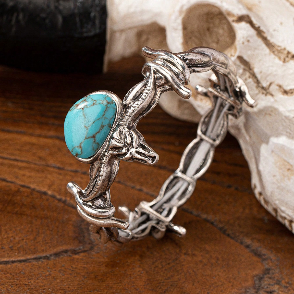 Qingdao Daiwei Accessories 1 Piece Western Cowboy Style Turquoise Decorated Bracelet