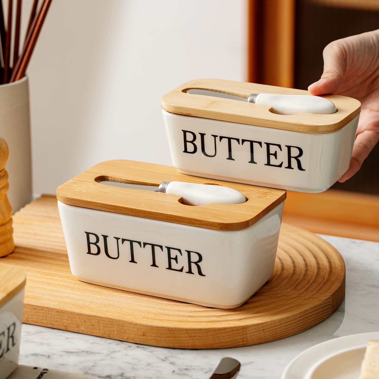 Pure white ceramic butter box sushi dish with lid square cheese western dish cheese box butter box simple
