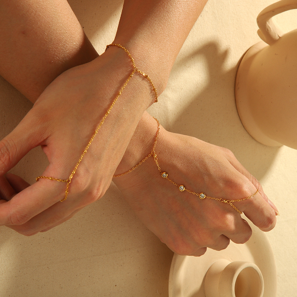 Simple women hand jewelry stainless steel finger chain ring integrated 18k gold chain