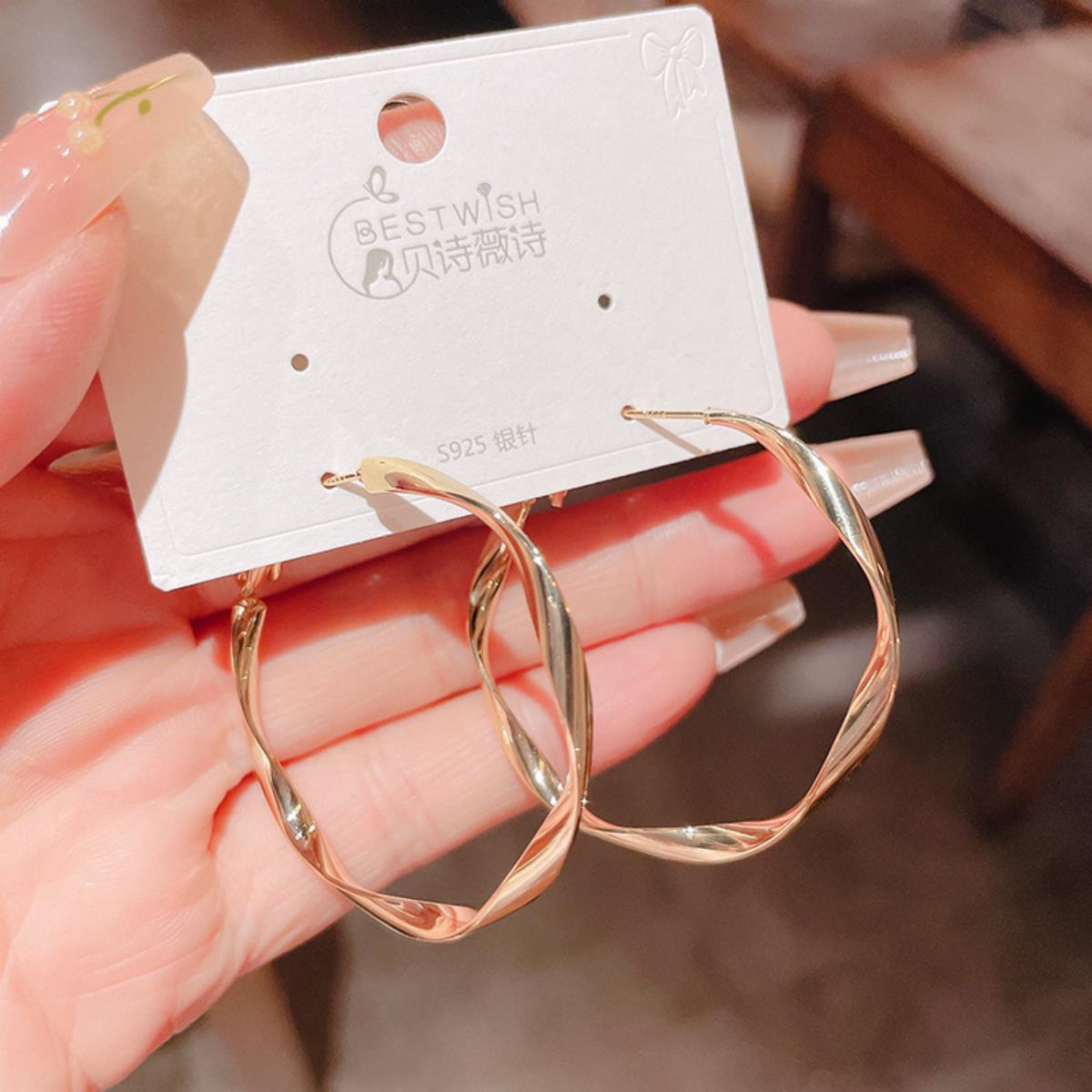 [Geometric smooth] Gold-plated quality circle smooth silver needle earrings, cool square earring accessories