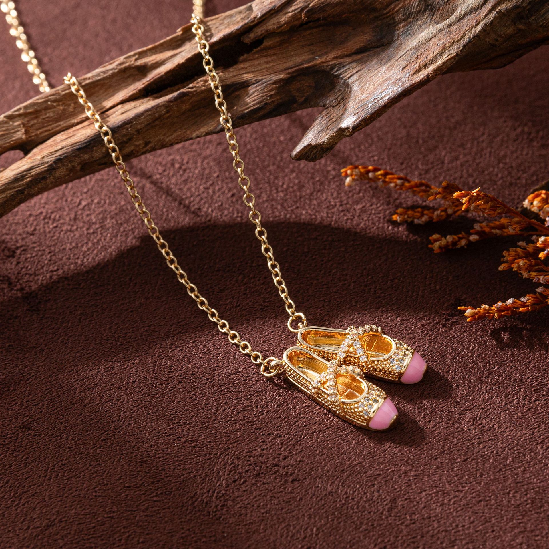 Exquisite mini rhinestone pink ballet shoe necklace锁骨链 unique necklace