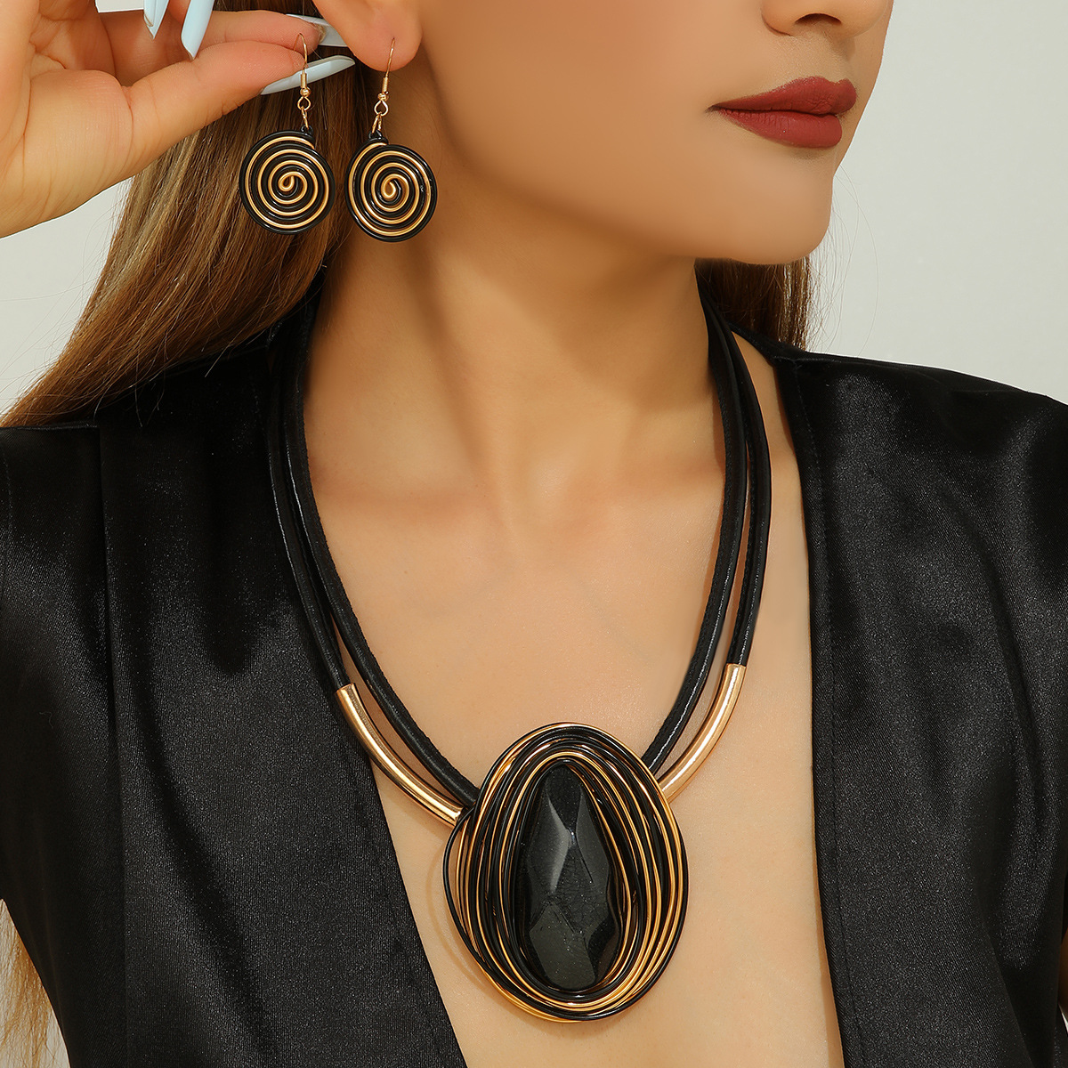 Spanish aluminum strip leather rope resin teardrop pendant necklace and earring set accessories necklace