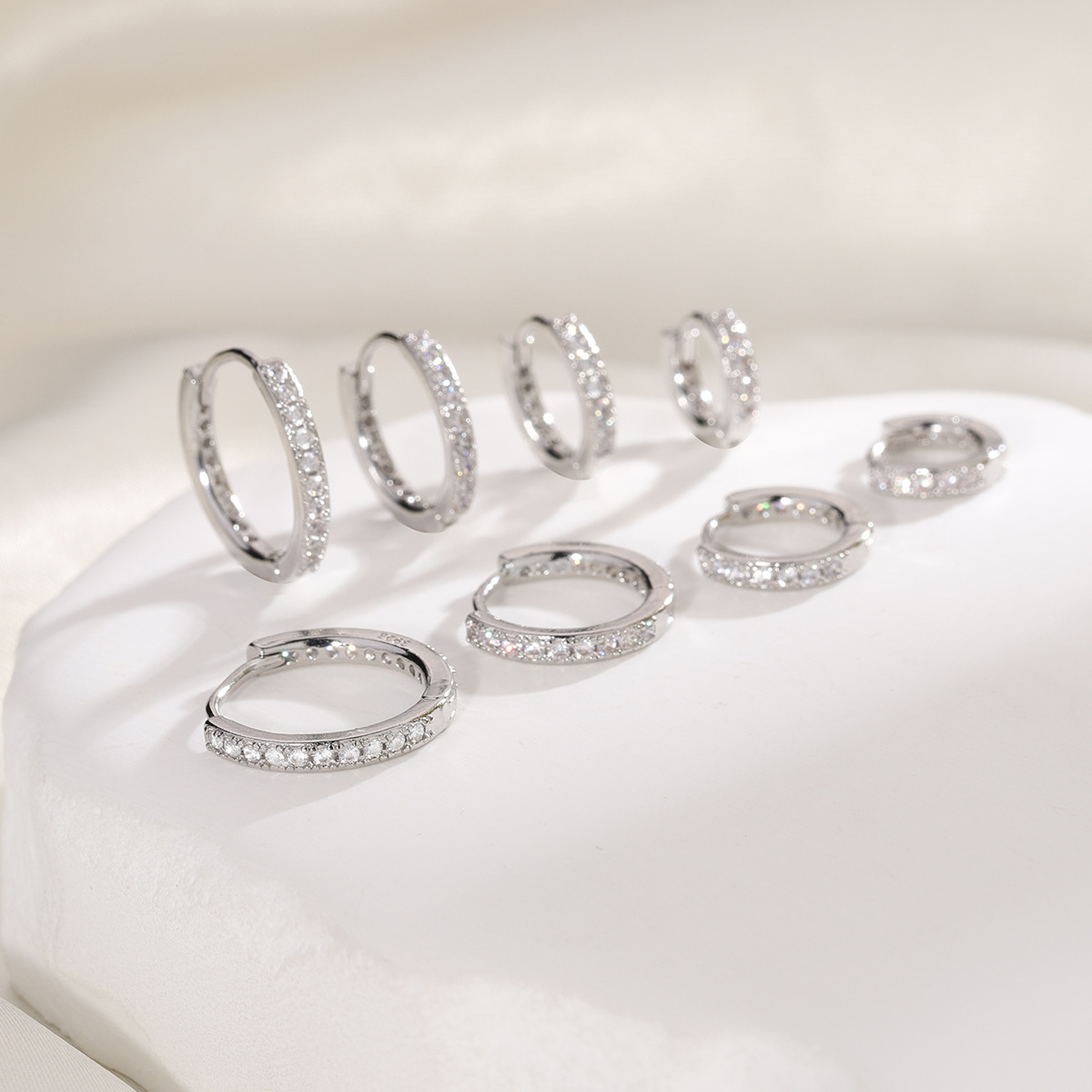 Full Diamond Zircon Ear Cuff Two-Tone Geometric Row Earring Stackable Zircon Circle Earring