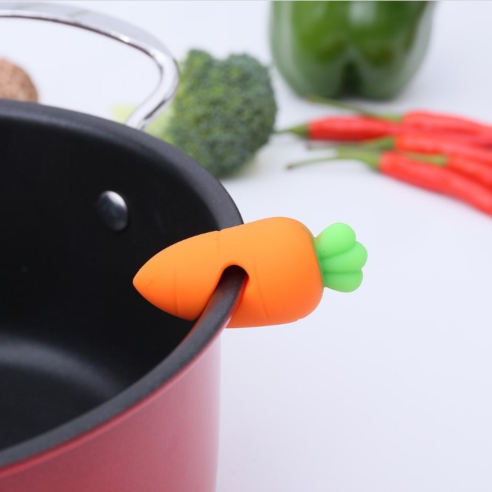Silicone small carrot pot lid lifter anti-overflow device kitchen practical small tool sellable