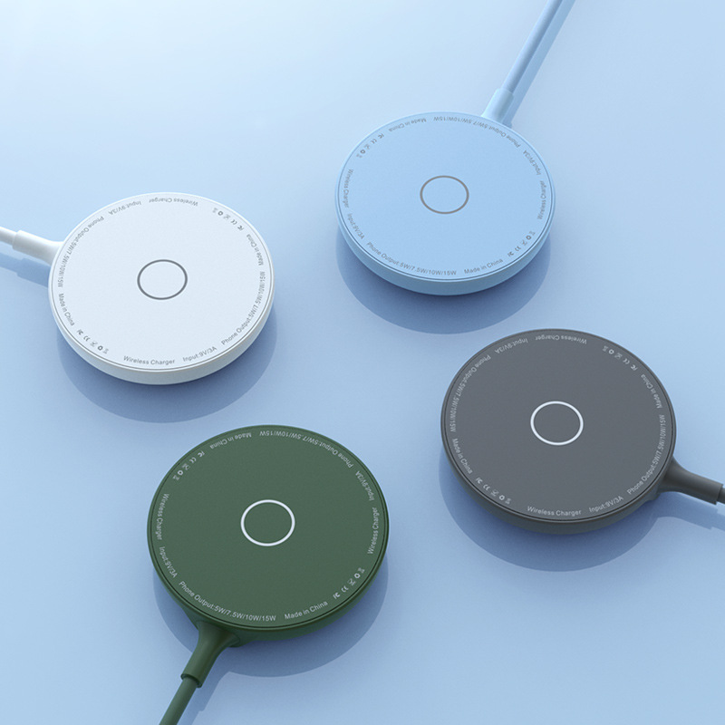 181 Magnetic Wireless Charger for iphone13/14 Single Charging Phone with Small Stand Fast Charging