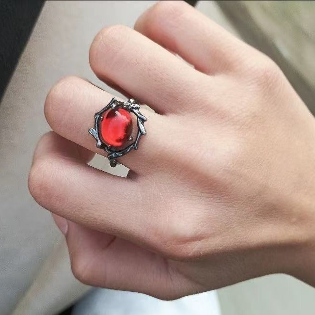 Red Geometric Gemstone Design Ring for Men and Women Niche Punk Hollow Texture Metal Ring