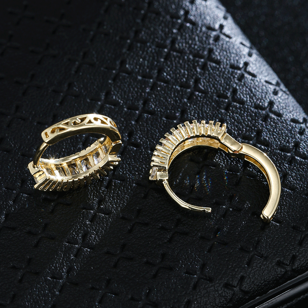 Gold-plated zircon ear studs, simple accessories, niche earrings for women
