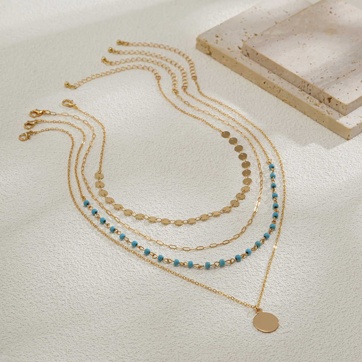 Jewelry Ethnic Style Turquoise Collar Necklace Women Simple Metal Flower Disc Sequins Necklace